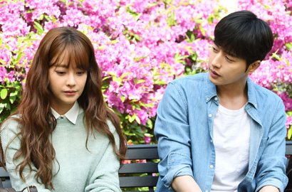 Awas Iri, Film 'Cheese in the Trap' Rilis Adegan Ciuman Mesra Oh Yeon Seo dan Park Hae Jin