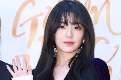 Beruntungnya Fans Asal Bali Ini Bisa Foto Bareng dan Dapat Tanda Tangan Irene