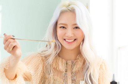 Biasa Pirang, Hyoyeon Bikin Heboh Pamer Rambut Warna Gelap