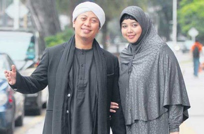Opick Berduka Ditinggal Wulan, Istri Pertama Tetap Ingin Cerai?