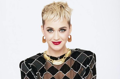 Bersengketa dengan Katy Perry Selama Bertahun-Tahun, Biarawati Ini Putus Asa