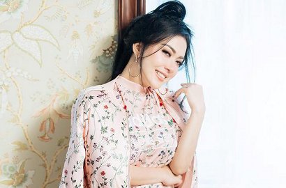 Syahrini Tampil Cetar Meski Dandan Natural, Harga OOTD Tetap Jutaan