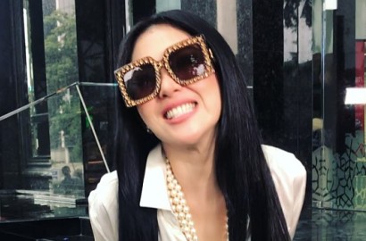 Dipastikan Mangkir Lagi di Sidang First Travel, Ini Alasan Syahrini