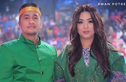 Kuat Banget, Soimah Mampu 'Angkat' Irfan Hakim Pakai Satu Tangan