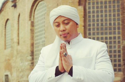 Opick Diisukan Nikah Lagi, Inikah Sosok Istri Ketiga?