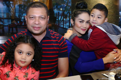 Dinner Ultah Pernikahan, Krisdayanti-Raul Lemos Dibully Munafik