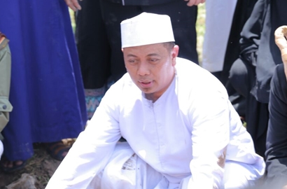 Bakal Dikeramik Merah, Makam Istri Kedua Opick Terus Diterjang Banjir?