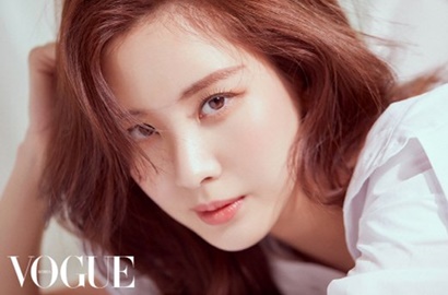 Jadi Model Majalah, Seohyun Tampil Elegan dan Cantik di Foto Ini