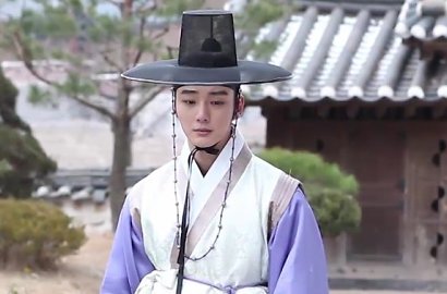 Yoon Shi Yoon Arahkan Pedang ke Leher Jin Se Yeon di 'Grand Prince', Kenapa?