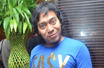 Tiga Kali Pindah Kampus, Komeng Rampungkan Skripsi untuk 'Bayar Utang'