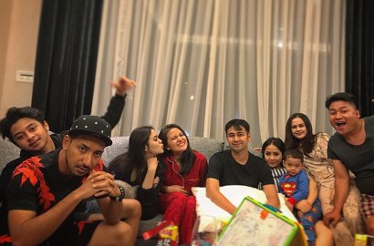 Pakai Piyama, Cut Meyriska cs Seru-Seruan Bareng Nagita Slavina-Raffi Ahmad