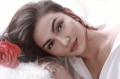 Wajah dan Tubuh 'Boros' Ariel Tatum Jadi Sorotan Netter