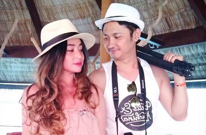 Gelar Resepsi Dewi Persik di HUT ke-25, ANTV Hadirkan Orang Tuanya
