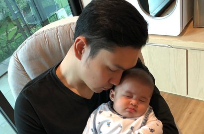 Pamer Foto Raphael Moeis, Netter Malah Salfok ke Suami Sandra Dewi