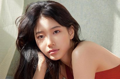Selfie Cantik, Suzy Pede Pamer Pundak Mulus di Foto Baru