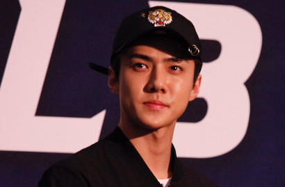 Beri Kejutan, Fans Hong Kong Rayakan Ultah Sehun dengan Cara Manis Ini