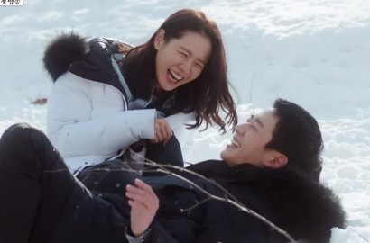 Main Salju, Manisnya Jung Hae In-Son Ye Jin Saling Kecup Bibir di 'Pretty Noona'