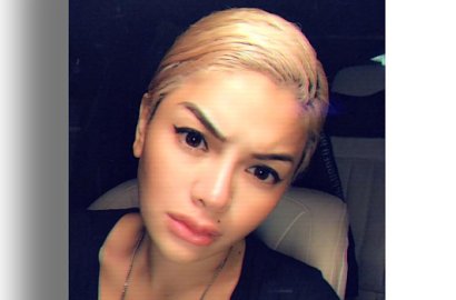 Tampil Mesra di Pemotretan, Dipo Latief Tidur di Pangkuan Nikita Mirzani