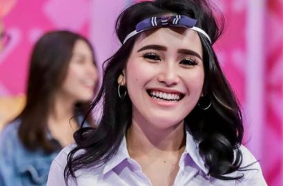 Ayu Ting Ting Dibilang Mirip Artis Jepang Aya Hirano, Netter Nyinyir