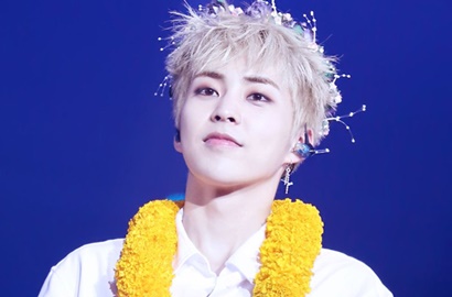 Foto Xiumin EXO Lari Dikejar Fans Ini Dianggap Lucu Sekaligus Bikin Ngeri