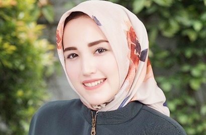 Sempat Dikabarkan Hamil Gara-Gara Perut Buncit, Ini Jawaban Istri Pasha Ungu