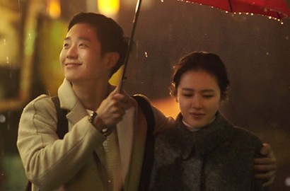 Jung Hae In dan Son Ye Jin Sepayung Berdua Hingga Ciuman di 'Pretty Noona'