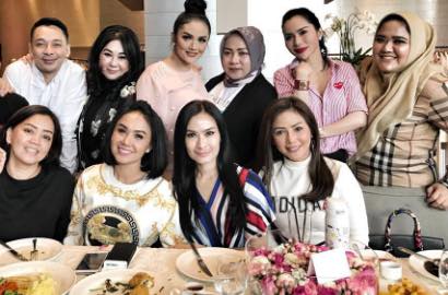 Melly Goeslaw Kumpul Geng Arisan, Netter Salfok Pose Iis Dahlia 'Colok' Hidung Kristina