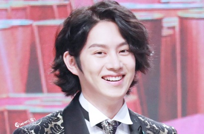 Rambut Panjang Heechul Jadi Sorotan, Fans Bikin Ngakak dengan Meme-Meme Lucu Ini