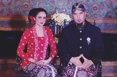 Mesra dengan Ahmad Dhani, Mata Mulan Bikin Netter Ketakutan