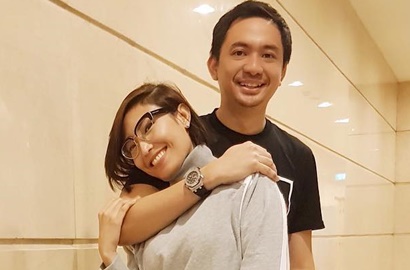Bahas Soal Hampir Nikahi Zumi Zola, Ini Tanggapan Suami Ayu Dewi