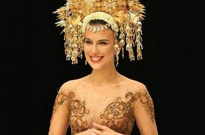 Bukan Hiasan Kepala, Sophia Latjuba Akui Hampir Jatuh Karena Ini