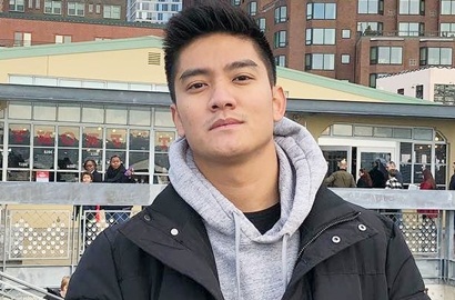 Boy William Langsung Unggah Foto Pacar Usai Bareng Ayu Ting Ting, Netter: Kena Marah Ya?