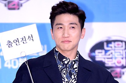 Kocaknya Aksi Yoo Se Yoon Gunakan Baju Wanita Saat April Mop