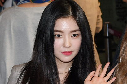 Pakai Make Up Tipis, Awas Meleleh Lihat Foto-Foto Irene di KorUt