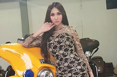 Lucinta Luna Bantah Jual Diri di Situs Prostitusi Online Malaysia