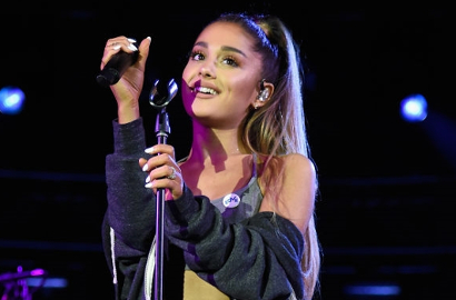 YouTuber Ini Sebut Ariana Grande Sebagai Artis Paling Kasar, Kenapa?