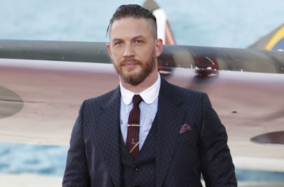 Perankan Al Capone di 'Fonzo', Tom Hardy Tampil Plontos