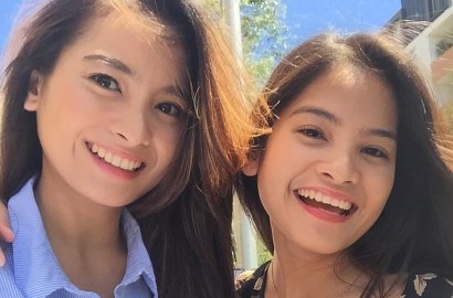 Dikira Kembar, Acha Septriasa Pamer Girls Squad Bersama Sang Adik