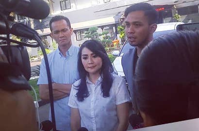 Diperiksa Soal Tudingan Kumpul Kebo Sandy Tumiwa, Tessa Kaunang Jawab 17 Pertanyaan