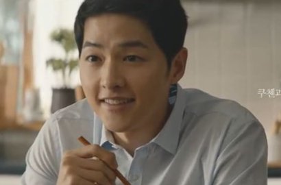 Bak Suami Idaman, Song Joong Ki Pamer Kemampuan Memasak di Iklan Baru