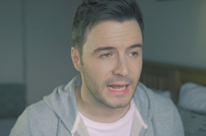 Manis Banget, Shane Filan Hadirkan Anak Tercinta di MV 'Back To You'