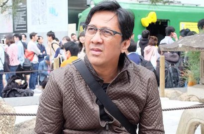 Ketiduran di Kereta Jepang, Netter Salfok Sosok di Sebelah Andre Taulany