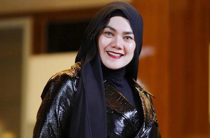 Besar Hati Suami 'Direbut' Jennifer Dunn, Sarita Abdul Mukti Dipuji Netter