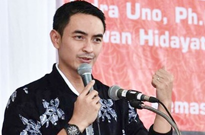 Terlibat Kasus Suap, Zumi Zola Resmi Ditahan KPK