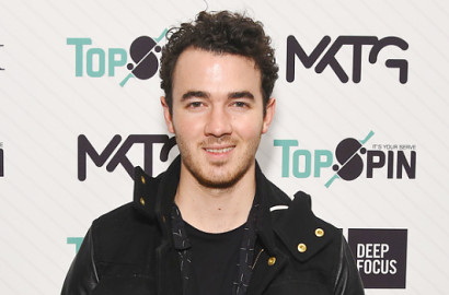 Rayakan 11 Tahun Sejak Jonas Brothers Rilis 'SOS', Kevin Jonas Ajak Nostalgia