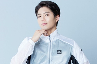 Manly Abis, Awas Meleleh Lihat Park Bo Gum Jogging di Iklan Baru