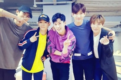 Kalah Tanding Bowling Lawan TVXQ, Chen Ungkap Reaksi Ayahnya