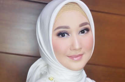 Dian Pelangi Putuskan Menikah Lagi Usai Disindir Egois Tak Mau Punya Anak?