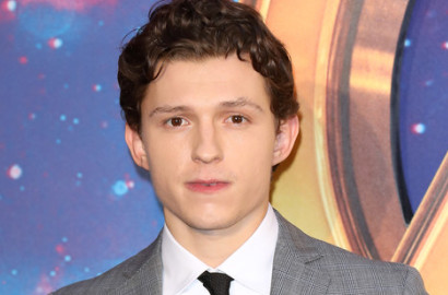 Keceplosan, Tom Holland Beri Bocoran Tentang Loki di 'Avengers: Infinity War'