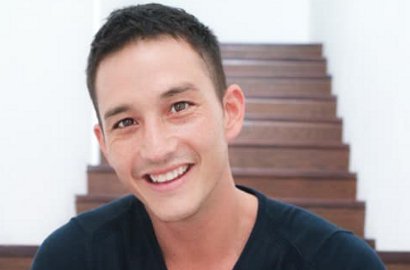 Unggah Foto Masa Kecil, Mike Lewis Disebut Mirip Oppa Korea